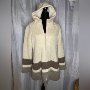 VTG Hilda Women’s Wool Hoodie Sweater Size Medium​​​​​​​​​​​​​